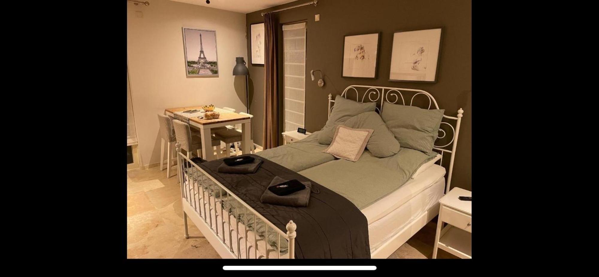 B&B Maison Saint Tropez Eindhoven Zimmer foto